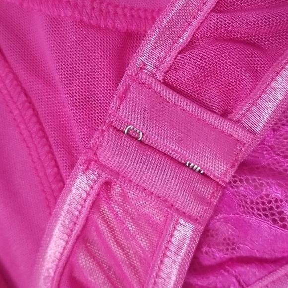 Pink Strappy Lace lingerie set - Picture 7 of 7